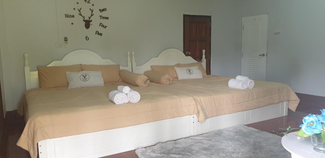 Reindeer House Wat Chedi 4 People Hotel Sichon Ngoại thất bức ảnh